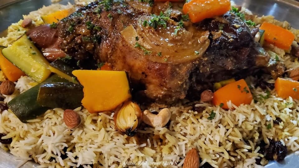 جرّب المأكولات اللبنانية الحلال اللذيذة في هذا المطعم في يوكوهاما! - Halal Food in Japan BLOG