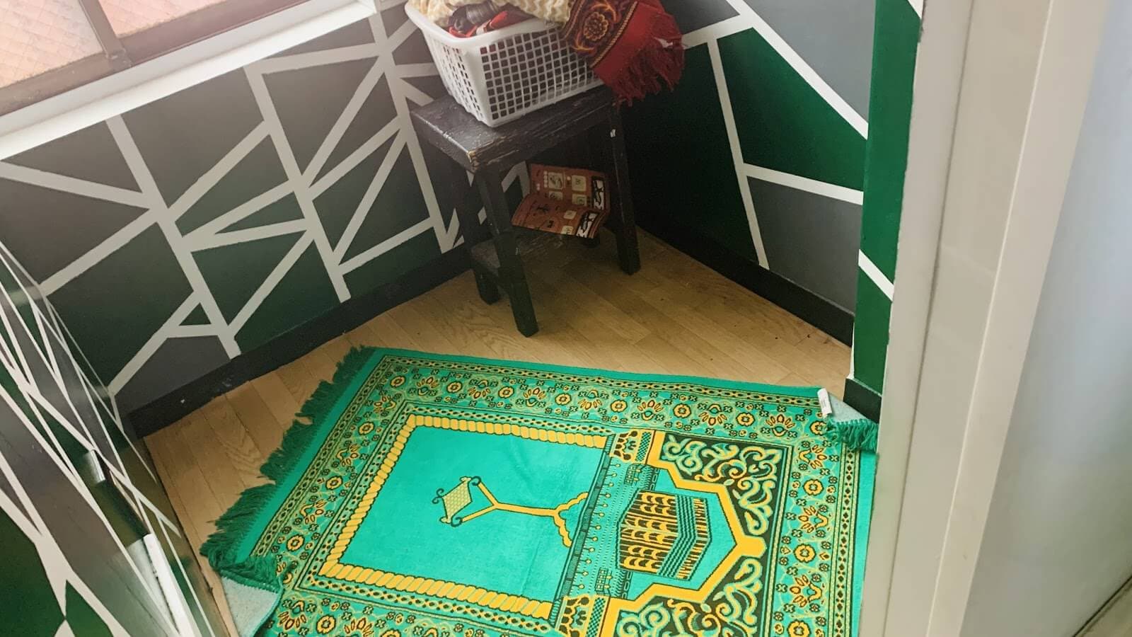 Ramen Halal Menakjubkan di Sebelah Kuil Sensoji dengan Ruang Solat!