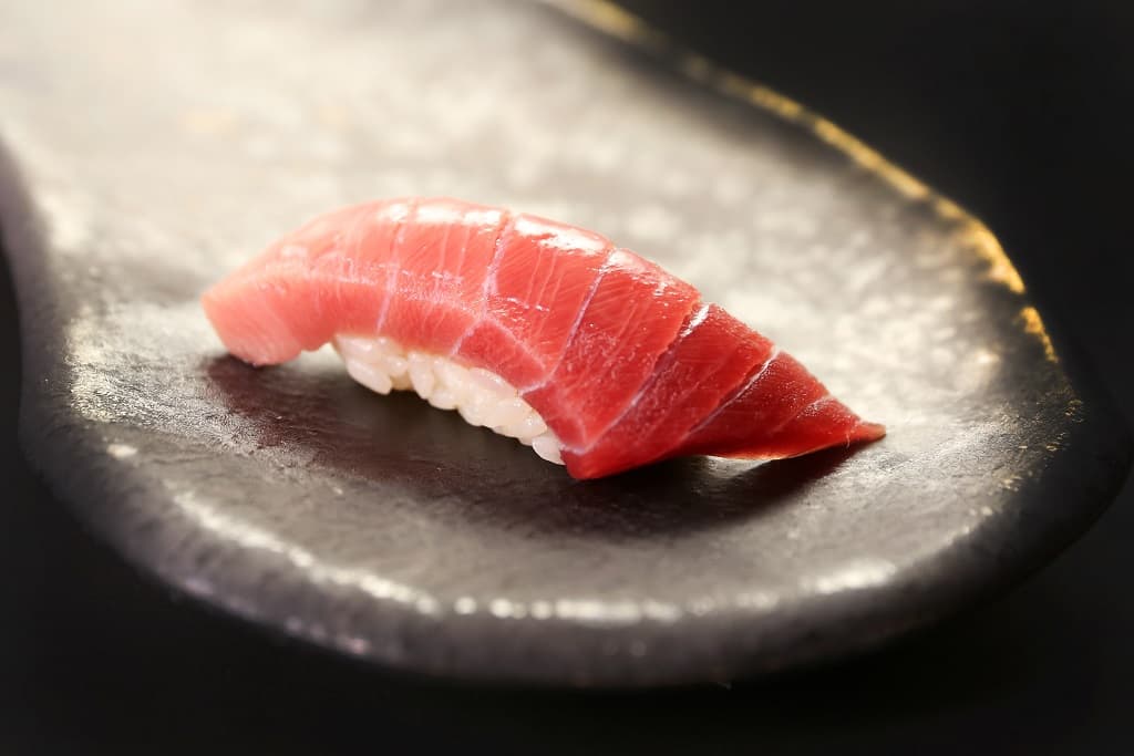 استمتع بالسوشي الحلال في Asakusa Sushi Ken!