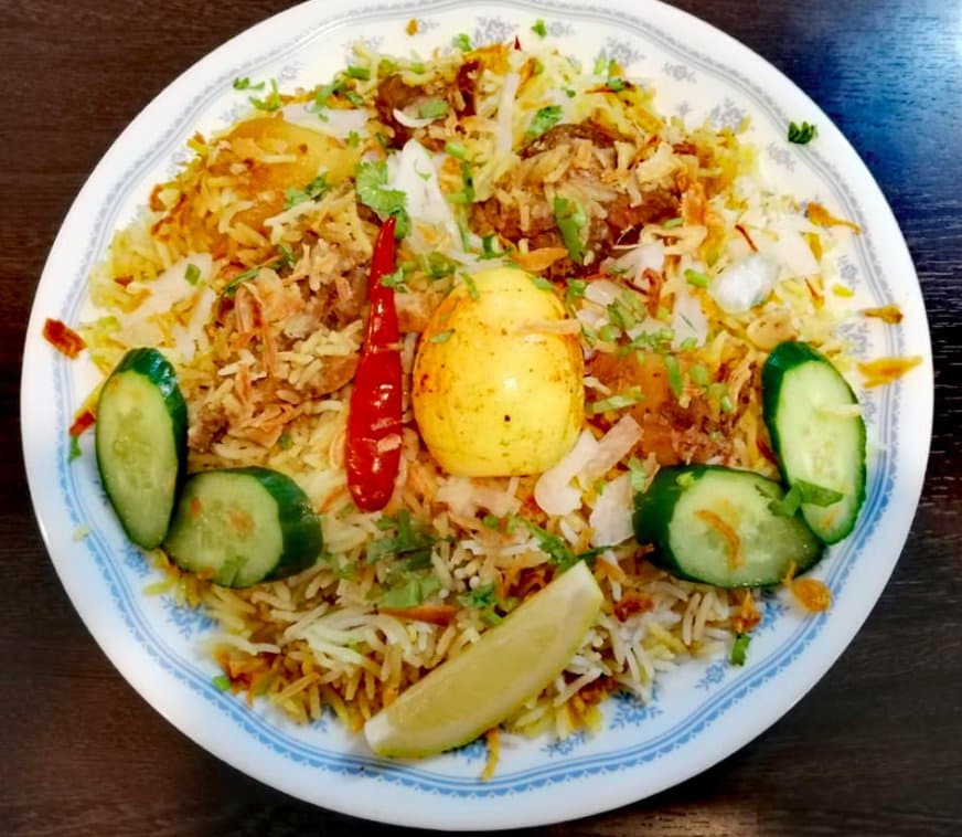مطعم M H