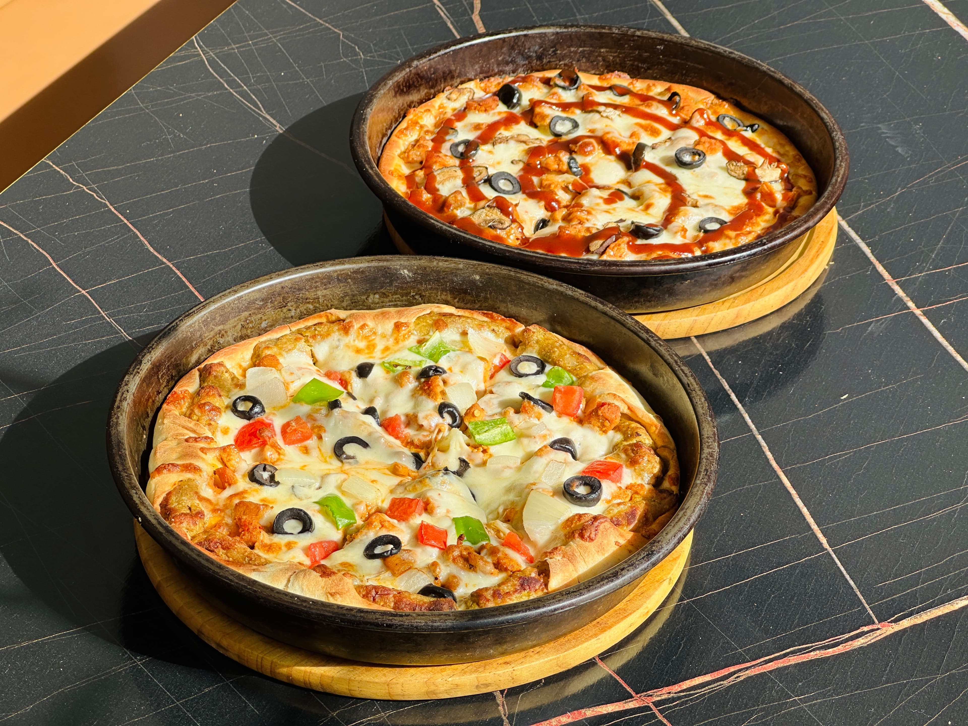 Pizzeria Halal Restaurant - 1