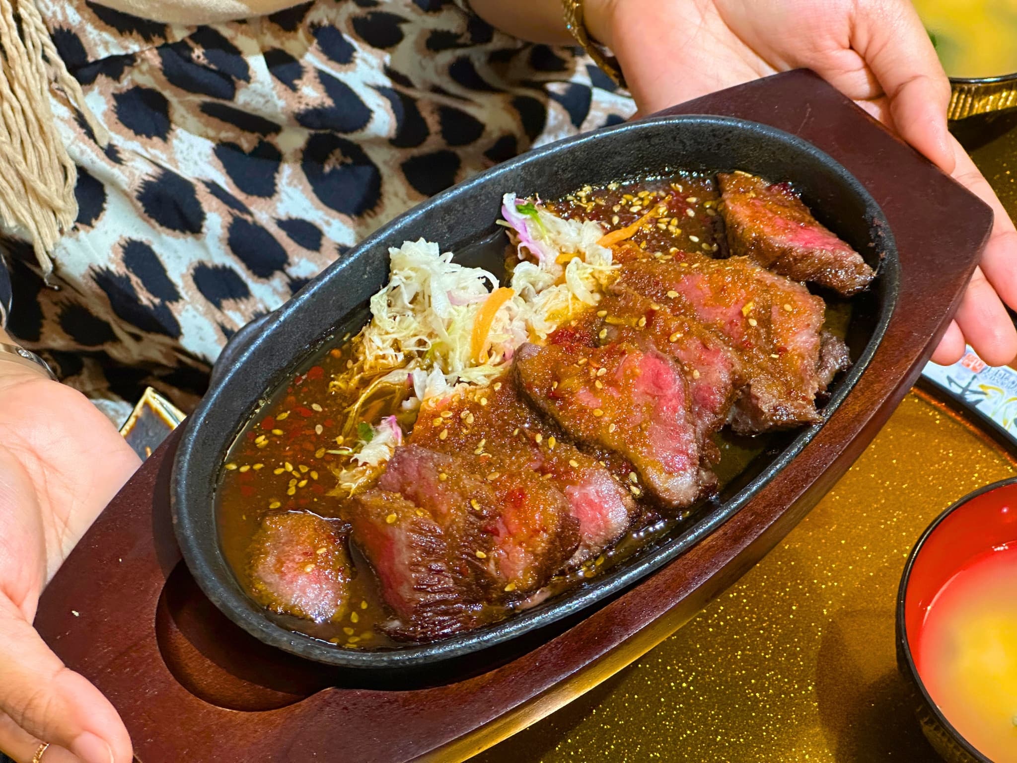 新宿亭 新橋東京 ハラール和牛焼肉ステーキ＆牛カツレストラン - 2